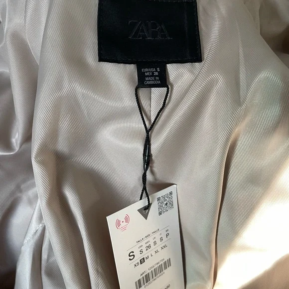 Zara Women's Tan Trench Coat - Picture 3 of 3